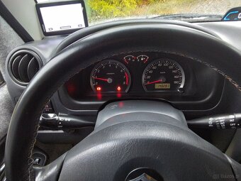 Jimny 1.3 VVT - 8