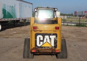 Caterpillar 247B3 - 8