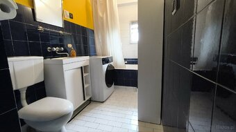 Mieszkanie na sprzedaż przy ul. Marynarki Wojennej - 8