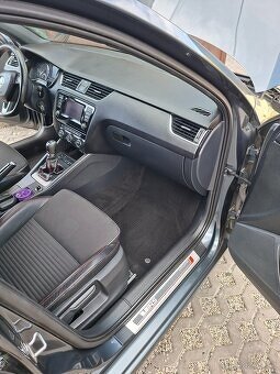 Szkoda Octavia 3 VRS 2,0 tdi 135kw manual - 8