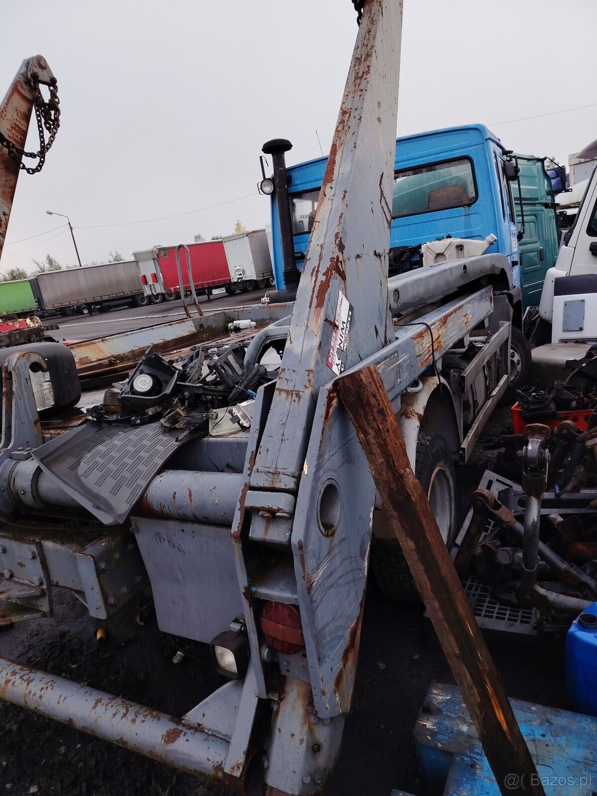 Volvo FL6 bramowiec bez zabudowy - 9