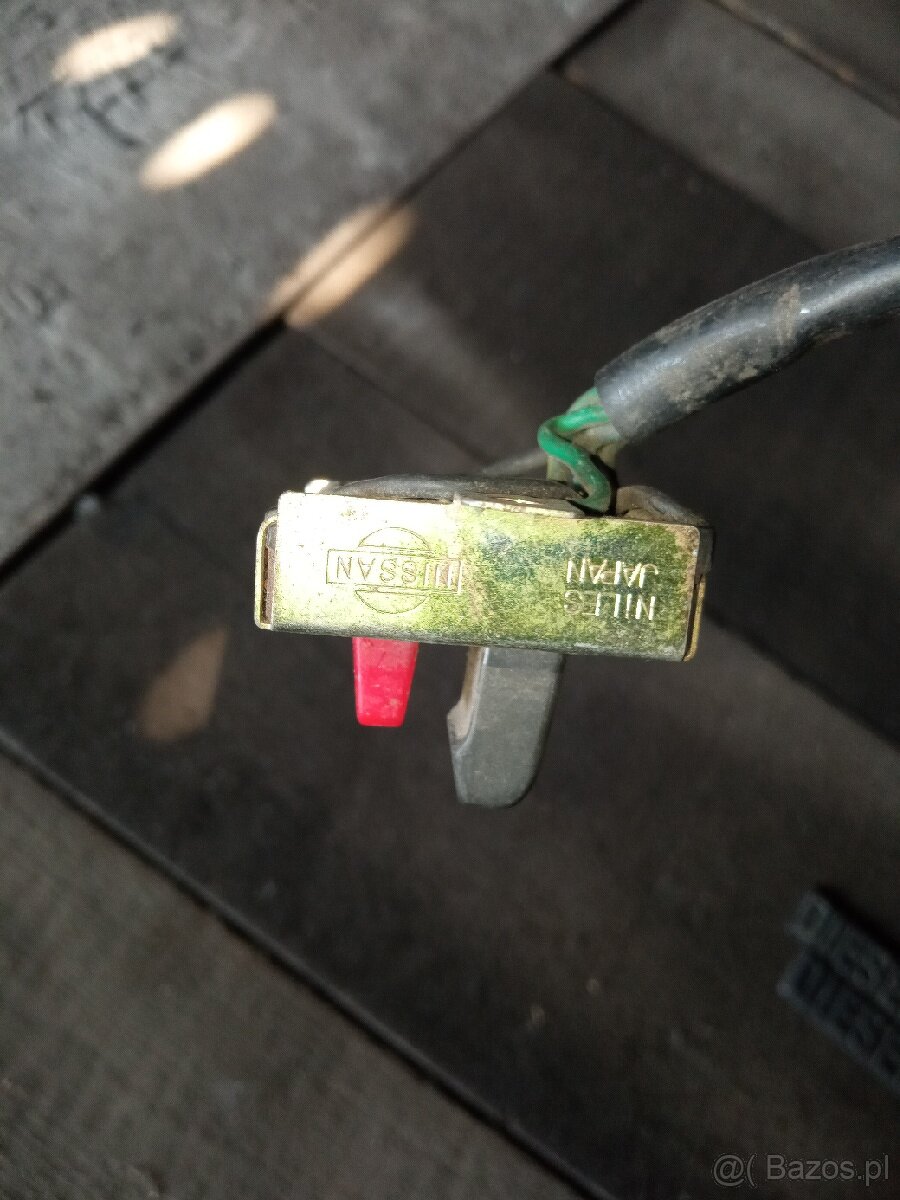 Przełącznik świateł awaryjnych Nissan Sunny hachback - 9