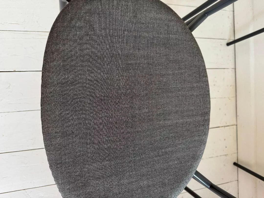 Krzesła Carl Hansen & Sohn zaprojektowane przez Hansa J. Weg - 9