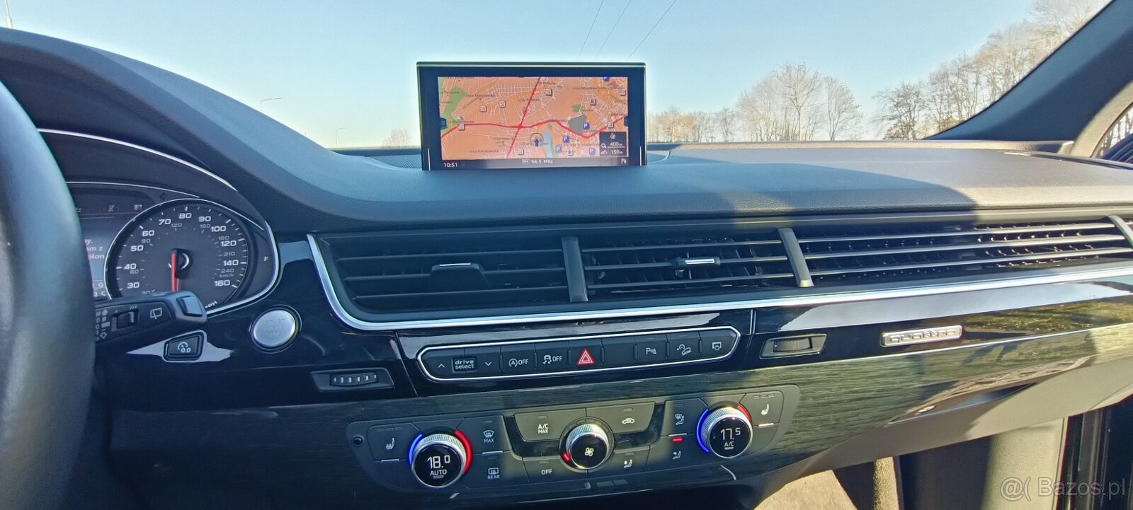 AUDI Q7 TFSI 3l. stan IDEALNY - 9