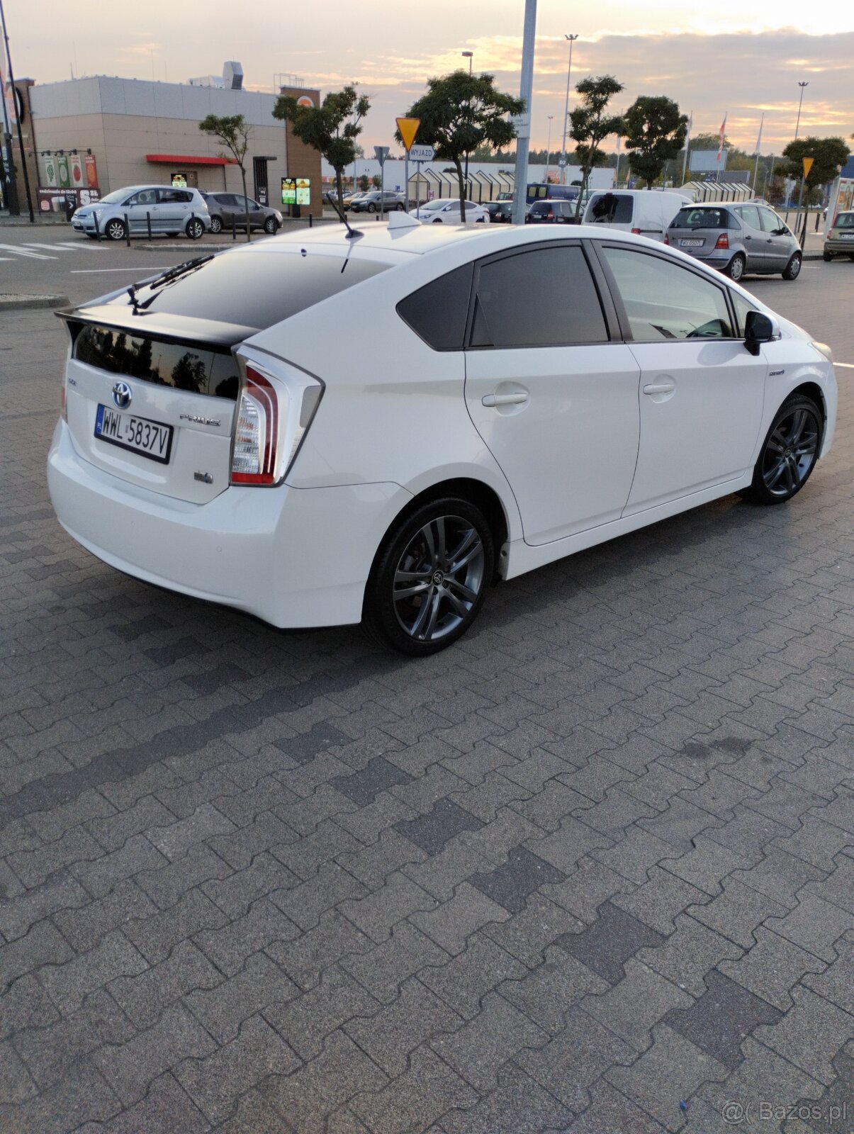 Toyota Prius 1.8 + LPG Warszawa, Ząbki - 9