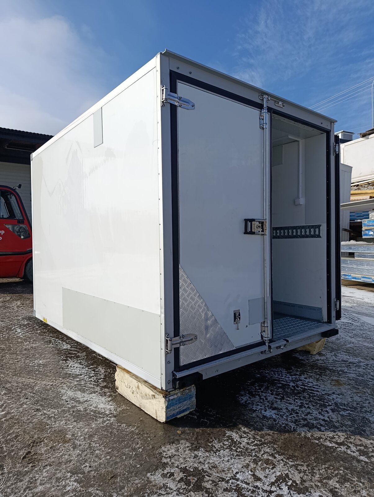 Zabudowa Chłodnicza / Chłodnia Stacjonarna / Komora Chłodnic - 9