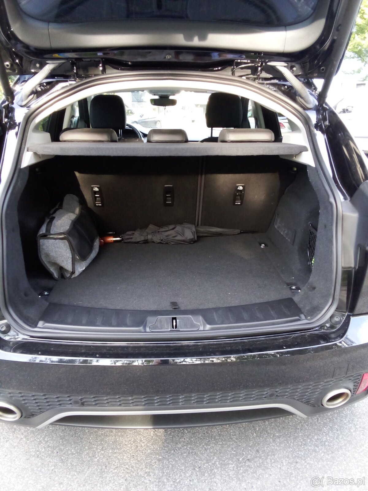 Sprzedam Jaguar e-Pace - 9