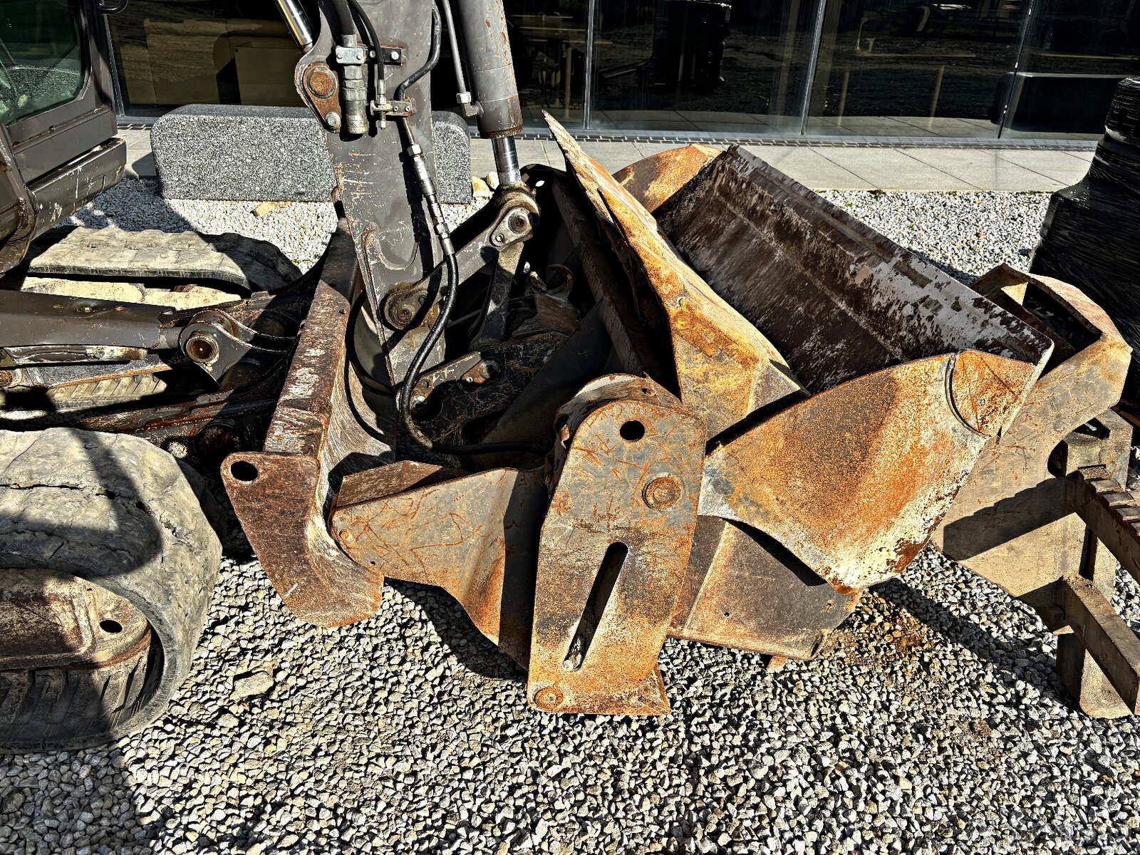 MECALAC 8 MCR, JCB 8065 8080 8085 85 Z VOLVO ECR 88, CAT 308 - 9