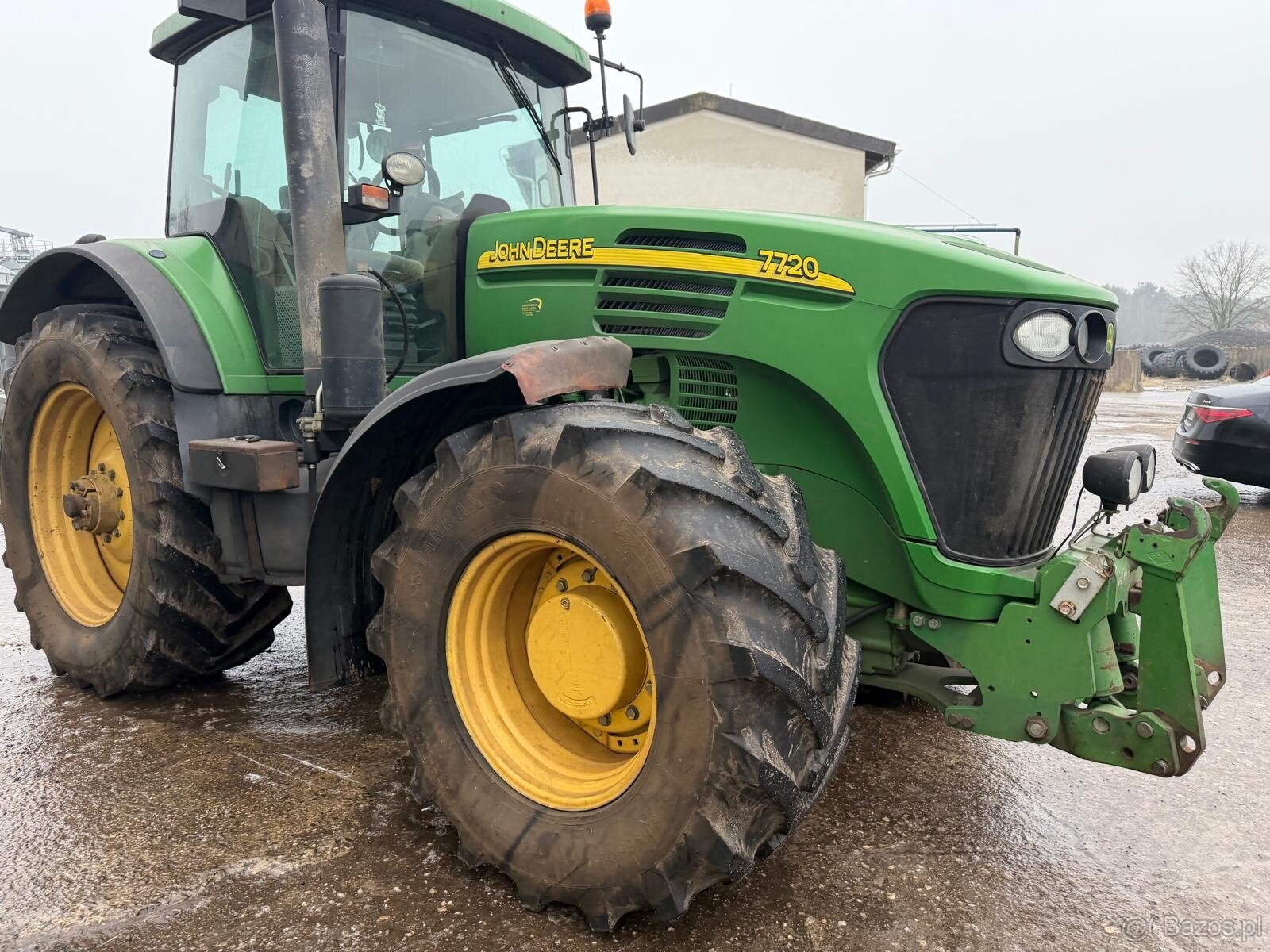 Ciągnik rolniczy John Deere 7720 PowerQuad przedni Tuz WOM S - 9