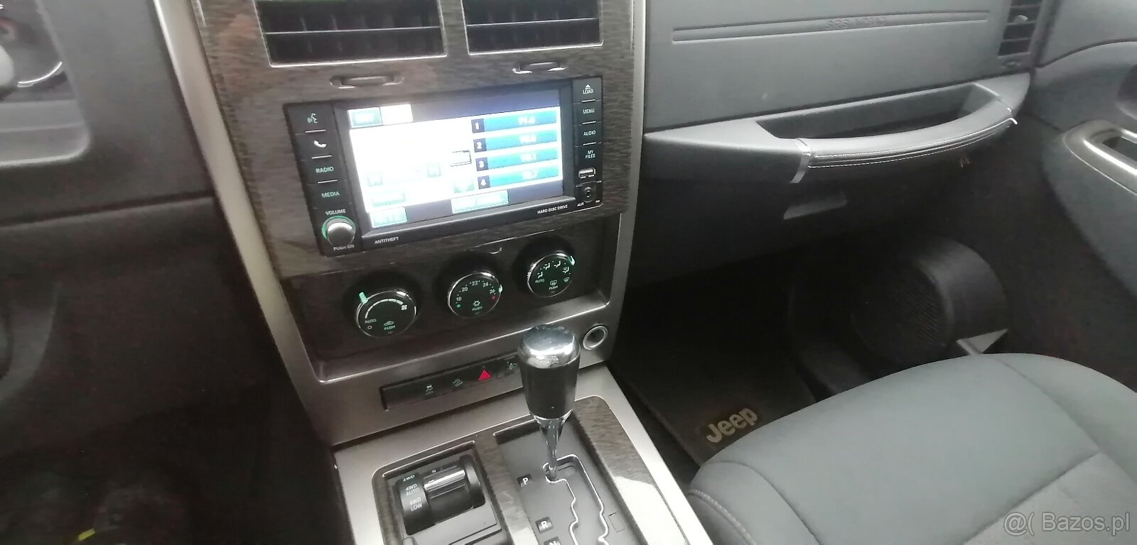 Jeep Cherokee 2.8CRD 200KM - 9