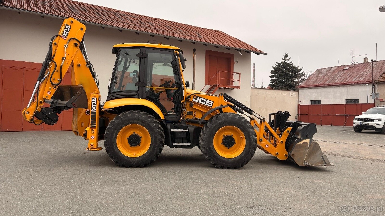 JCB 4CX PRO - 9