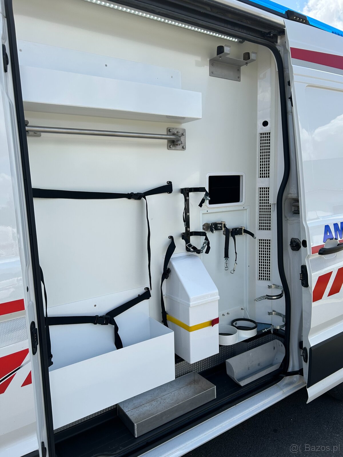 VW Crafter - 2.0 TDI Ambulans / Karetka - DSG 4x4 - 9