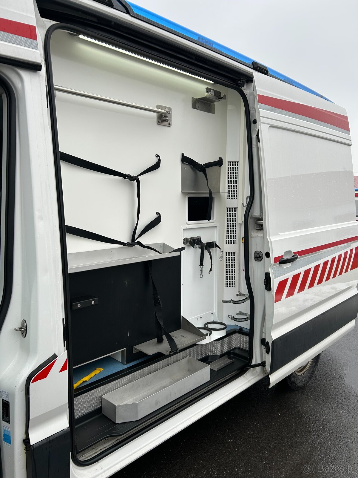 VW Crafter - 2.0 TDI Ambulans / Karetka - DSG 4x4 - 9