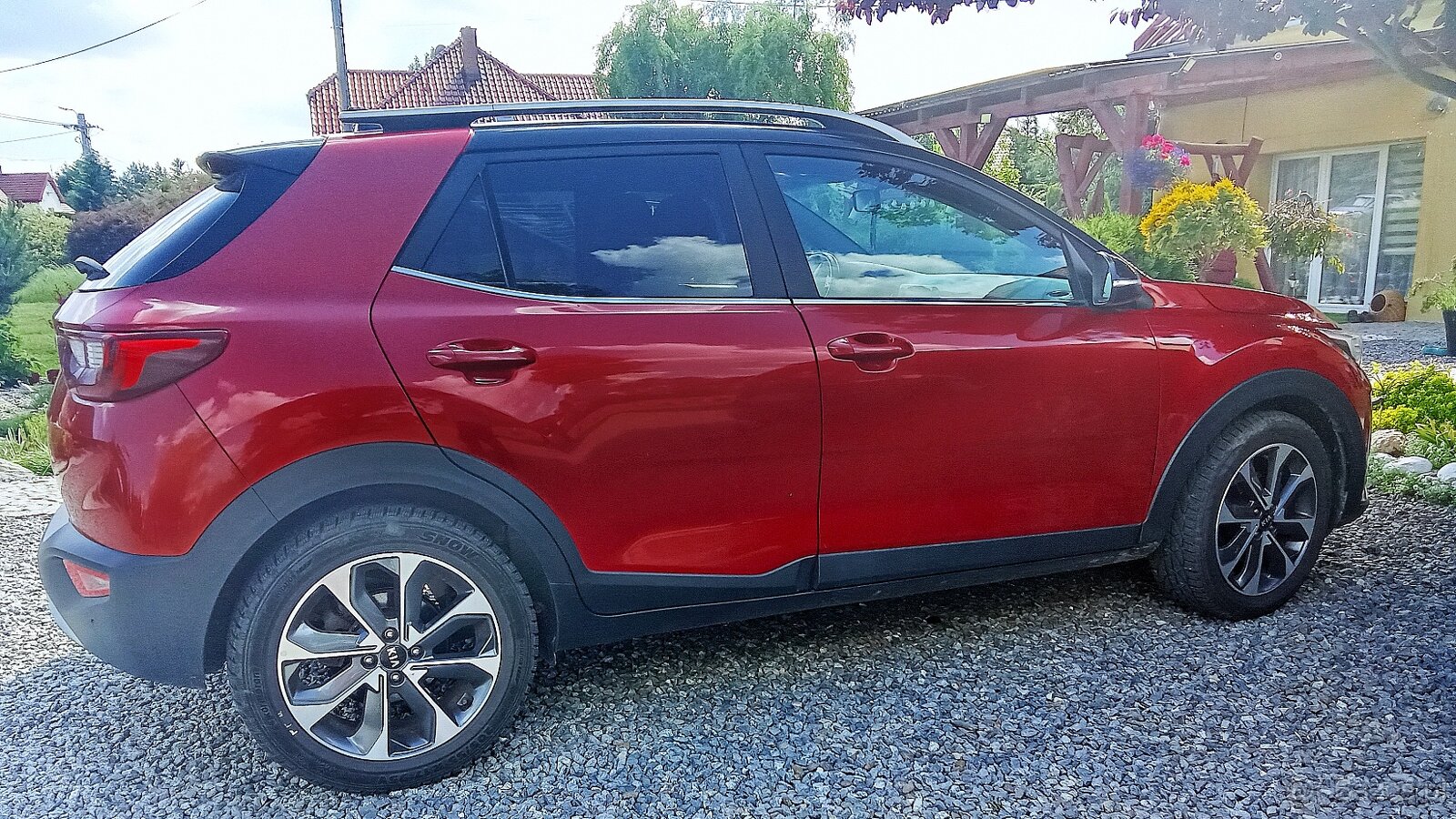 KIA STONIC - 9