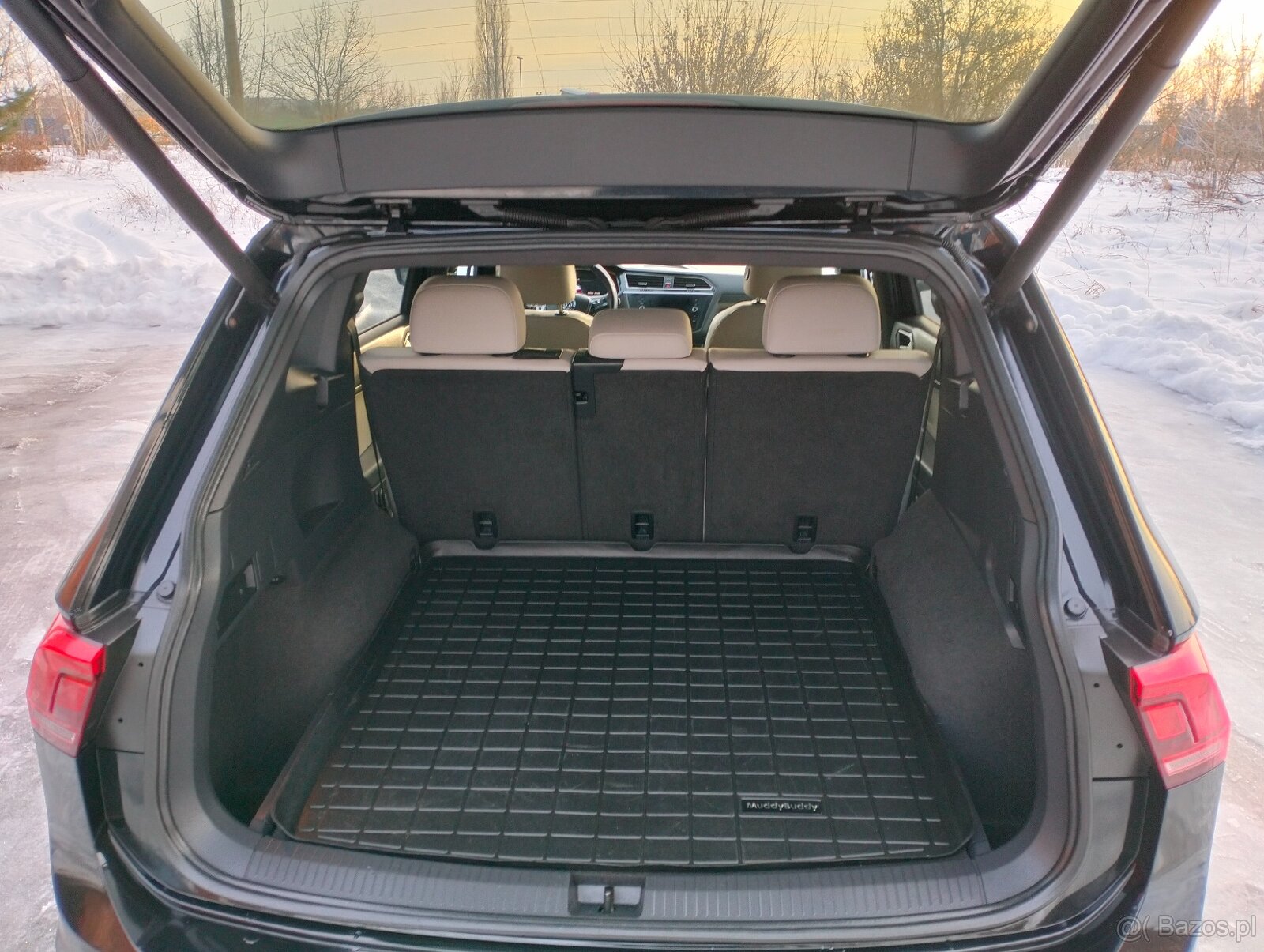 Volkswagen Tiguan and Spice r line 4motion - 9