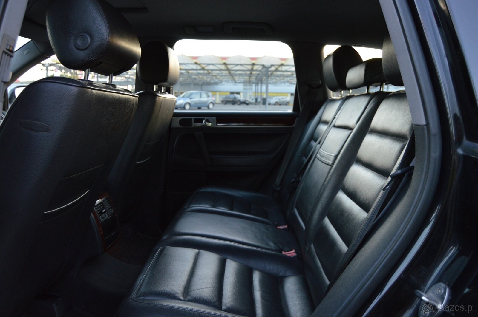 VW TOUAREG , 2.5 TDI R5, 4x4, SKÓRA, NAVI, XENON - 9