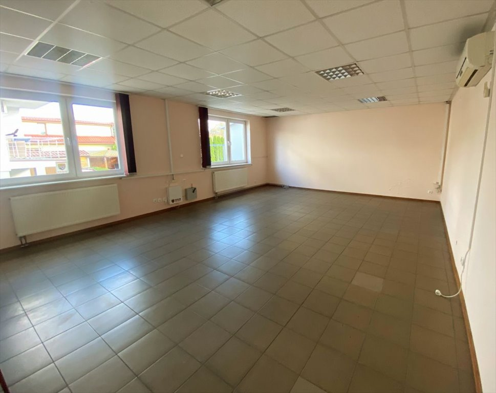 MAGAZYN Z BIUREM - 9