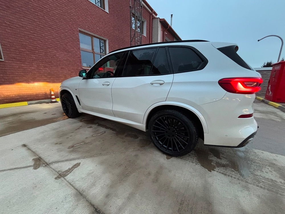 BMW X5M 50D - 9