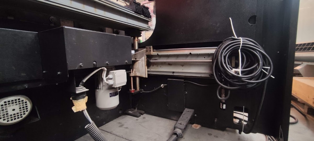 AMADA HFT 80-25 - Prasa krawędziowa CNC - 9