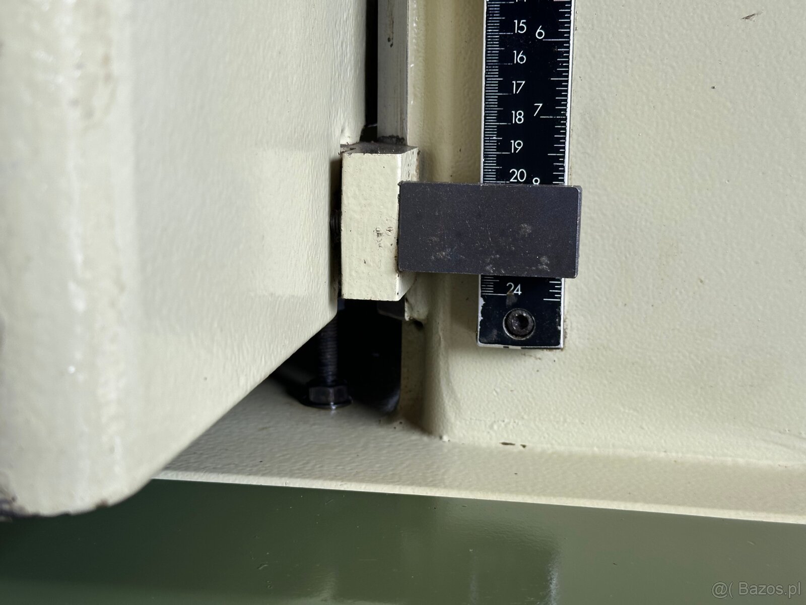 GRUBOŚCIÓWKA SCM S 63 – 630 mm | 4 NOŻE | 5,5 kW | JBS MASZY - 9