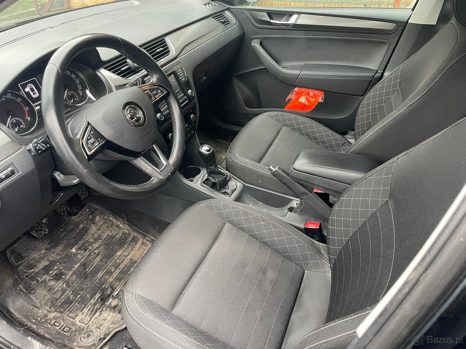 Škoda Rapid 1.0TSi 70kw, r.6/2019, climatronic - 9