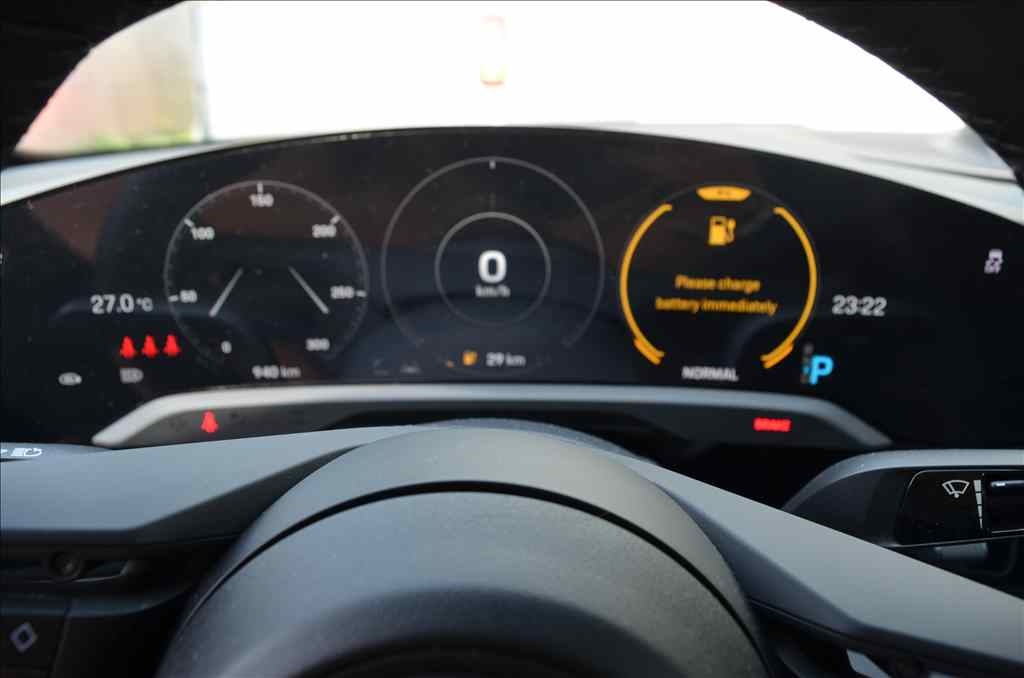 Porsche Taycan 4S - 9