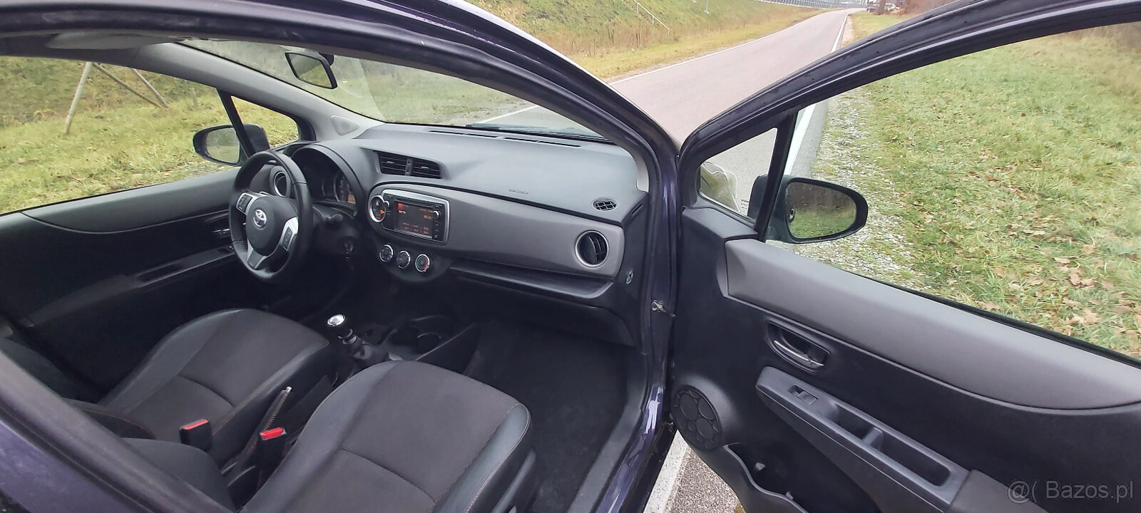 Yaris 1,4 D 90KM Comfort 2012r 186 800 km NAVI kamera zarej. - 9