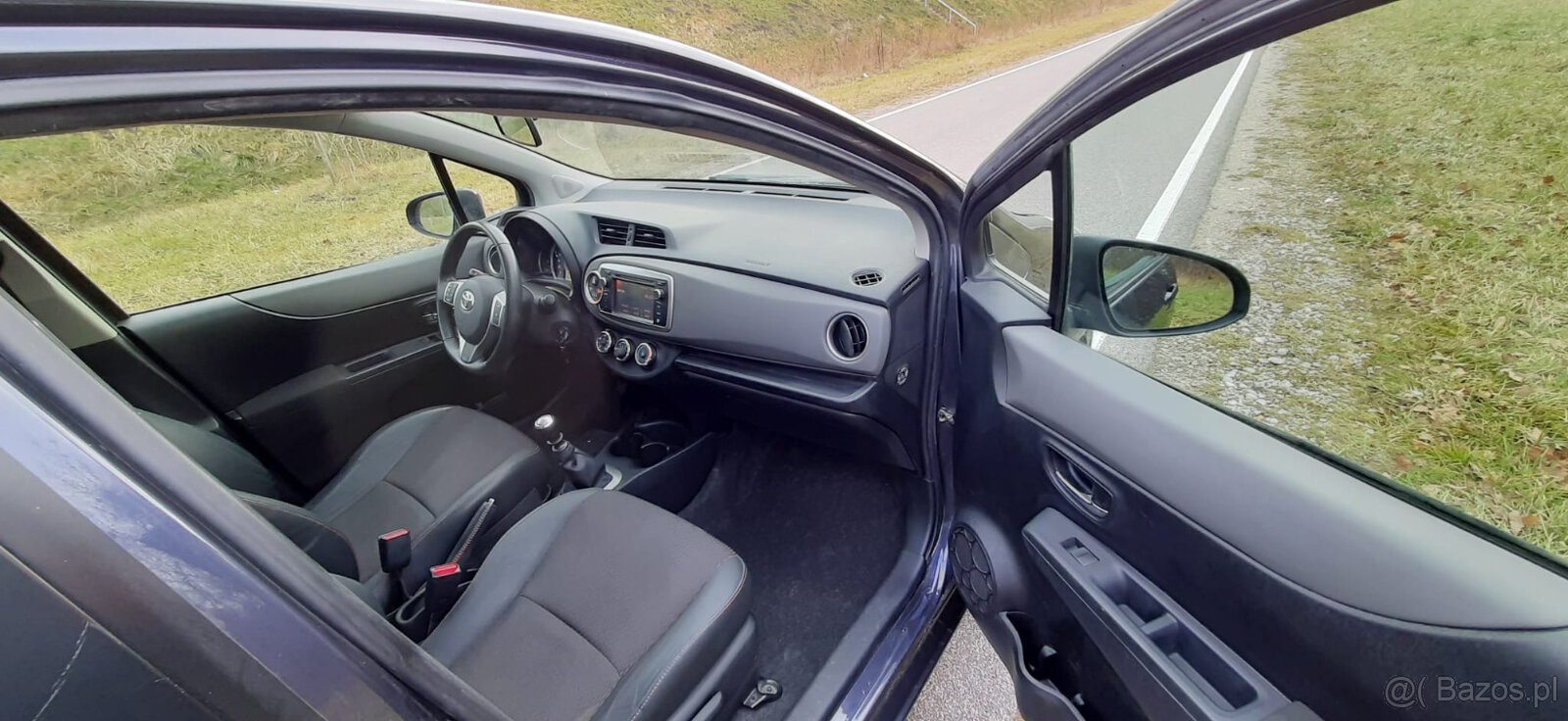 Yaris 1,4 D 90KM Comfort 2012r 186 800 km NAVI kamera zarej. - 9