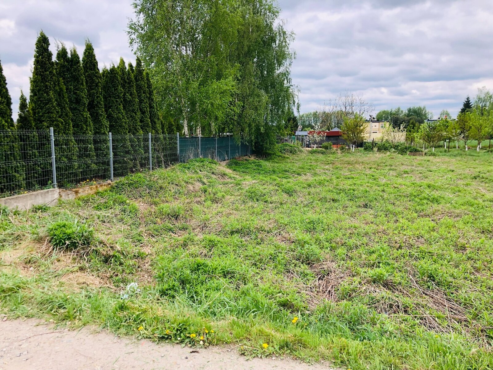 Działka budowlana 1300m2, WZ bezterm., Media, Kolej, Miasto. - 9