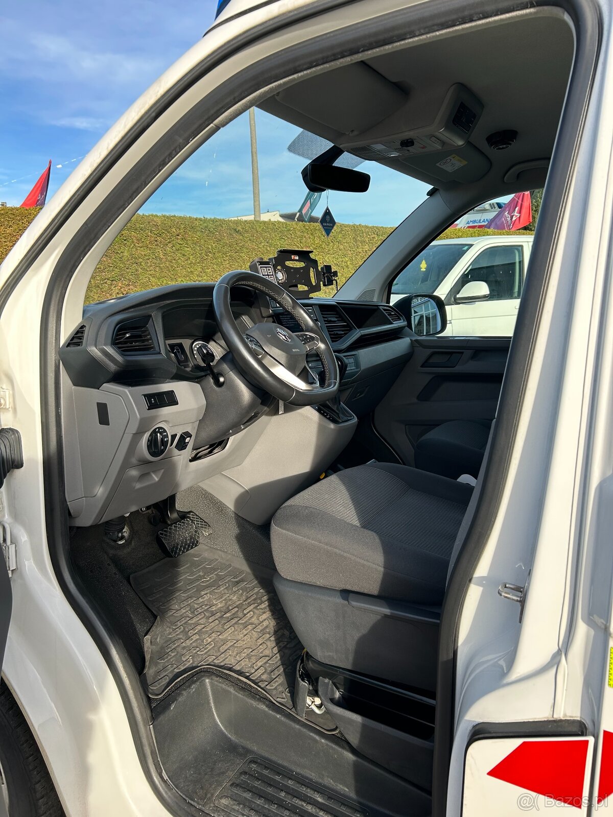 VW T6.1 - 2.0 TDI Ambulas / Karetka DSG - 4x4 - 9