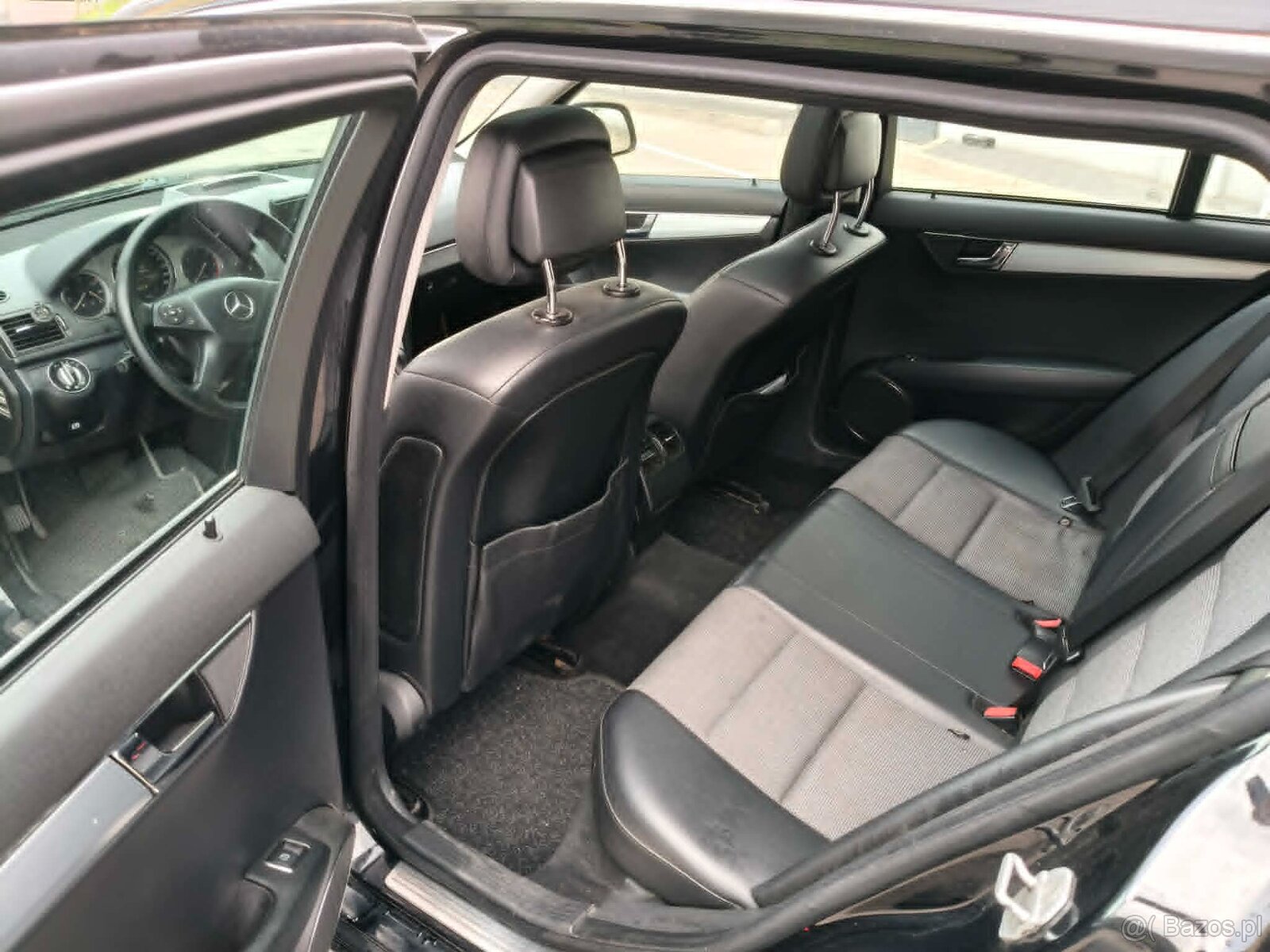 C-KLASA 320 CDI / SZYBERDACH / AUTOMAT / DO POPRAWEK / OKAZJ - 9