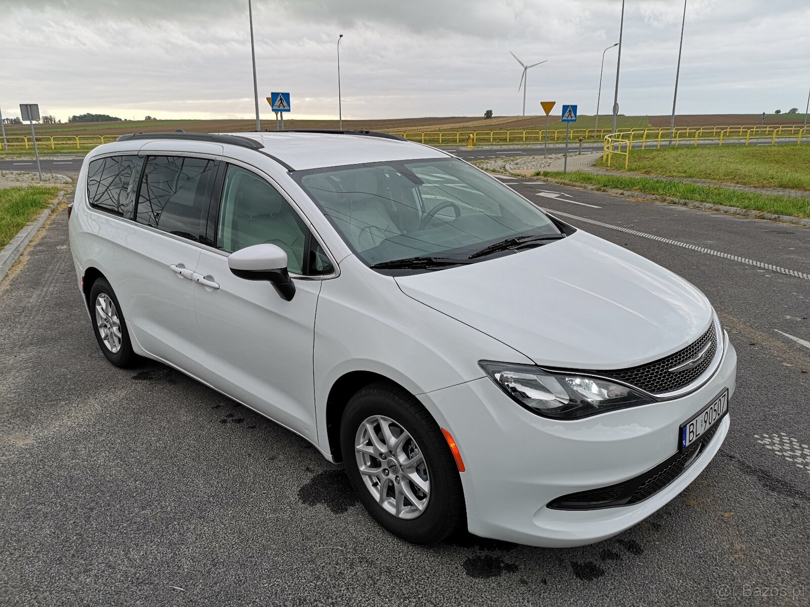 CHRYSLER PACIFICA (VOYAGER) 2021 - 9