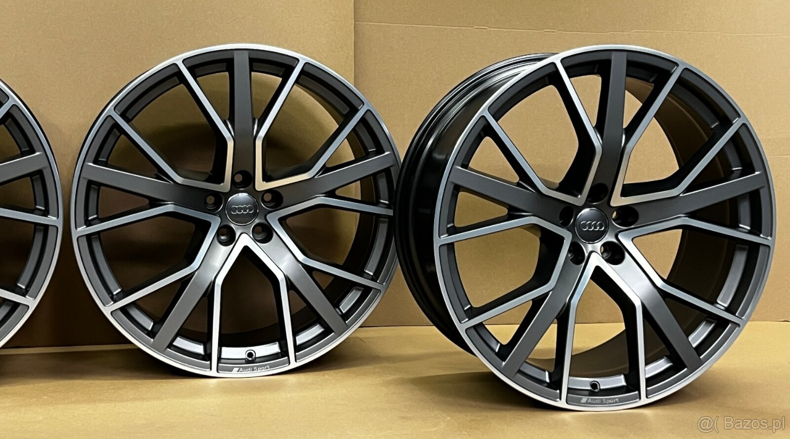 22 cale Audi Q8 SQ8 4MN 4M8601025AQ Q CQ CP 10J x 22'' ET2 - 9