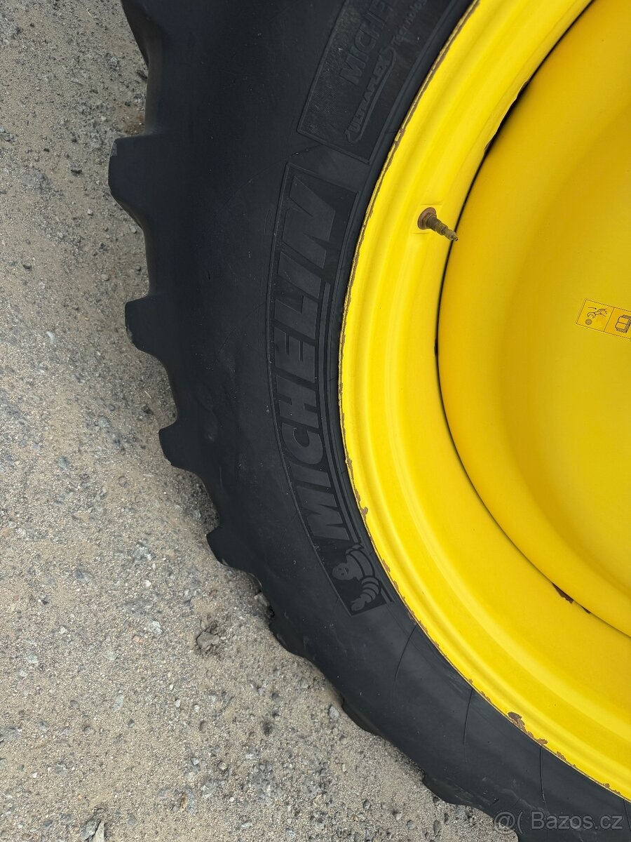 Opryskiwacz samojezdny John Deere 4050i rok pr 2019 szero - 9