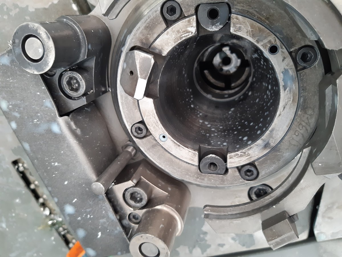 Chiron FZ 28 L - Centrum obróbcze Pionowe - 9