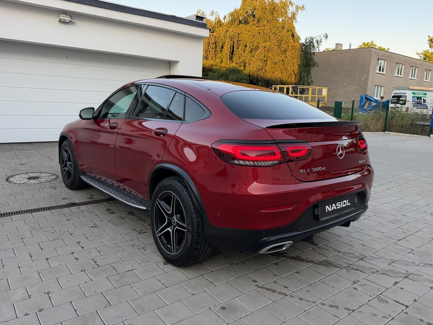 Mercedes-Benz GLC 300 d - 9