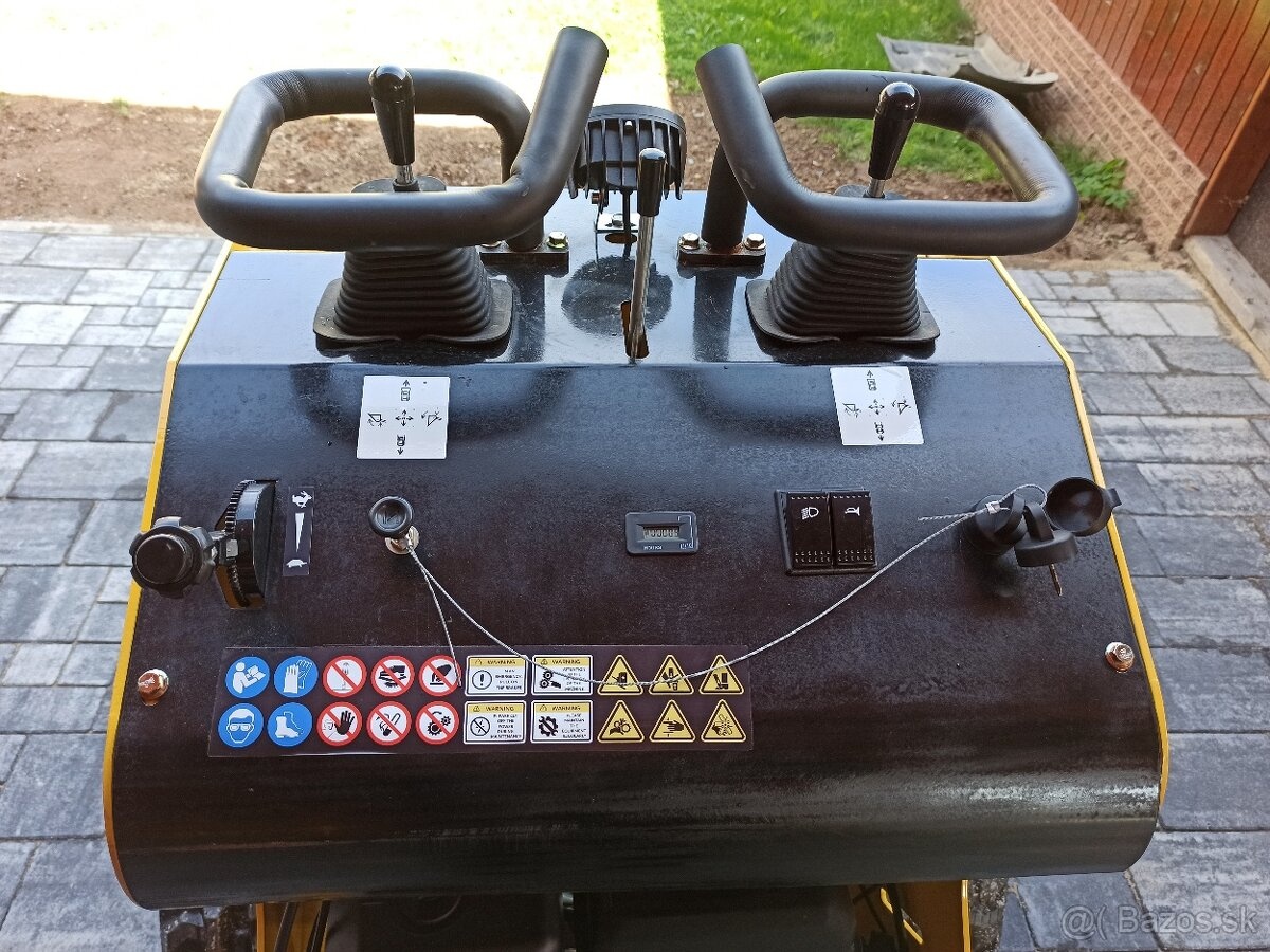 Miniładowacz Machpro MP-S300 - 9