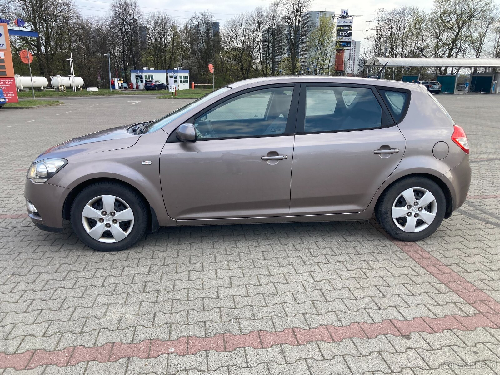 Ceed 1.4 Benzyna - 9