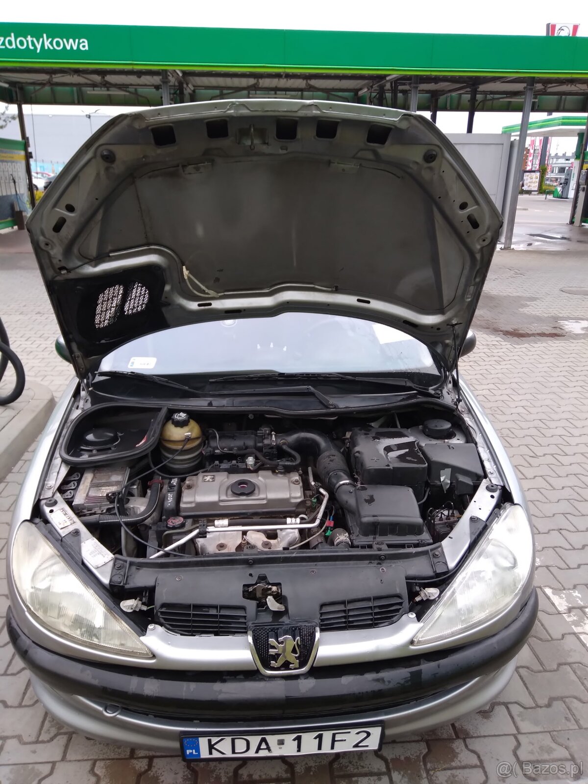 Sprzedam Peugeot 2061,4 benzyna 2003 rok - 9