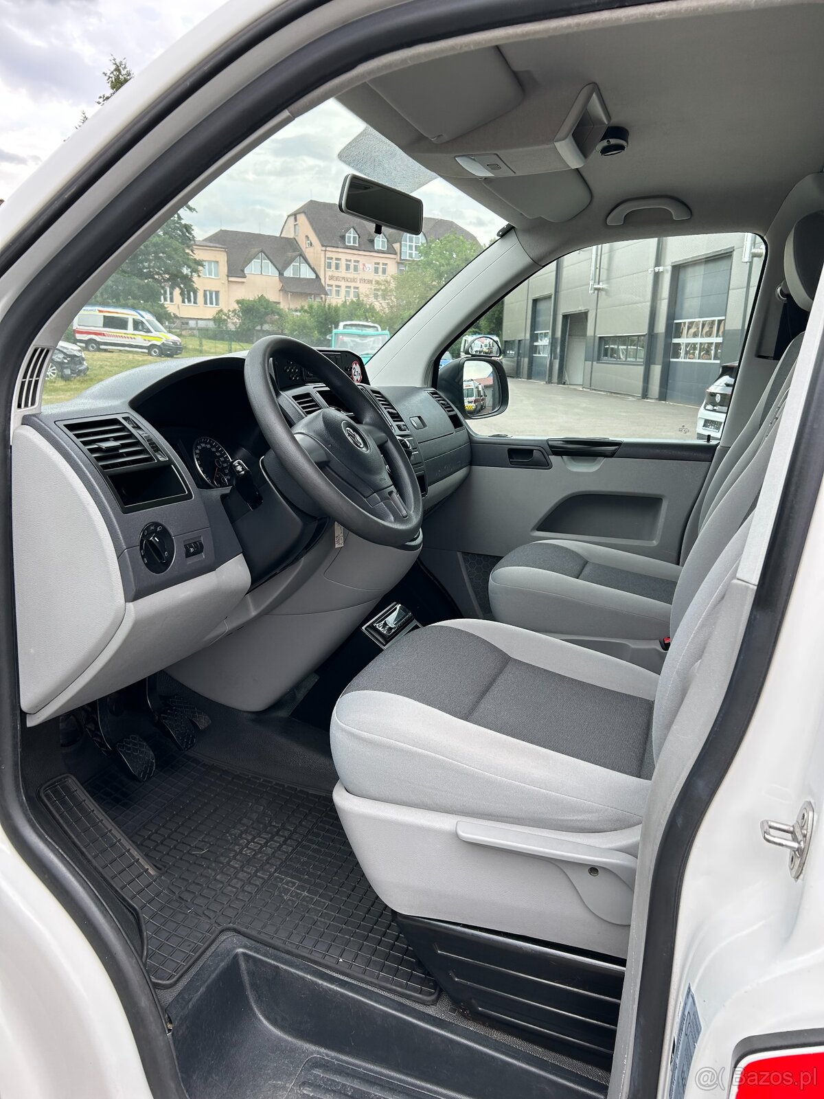 VW T5 2.0 TDI Ambulans / Karetka - DSG 4x4 - 9