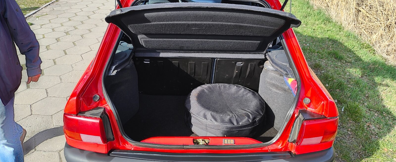 sprzedam Forda Escorta - 9