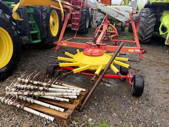 Zgrabiarka karuzelowa Pottinger Eurotop 421n. Cena 7800 zł.L - 9