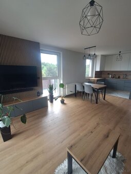 2 pokoje, 51.85m2, I piętro, duży balkon, ul. Poznańska - 9