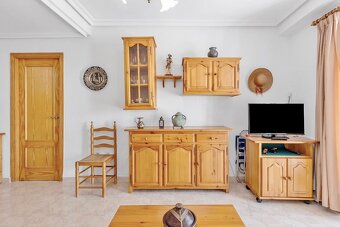 Na sprzedaż: Apartament 2-pokojowy z widokiem na basen - 9