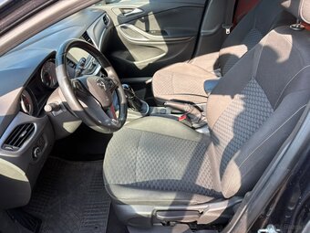 Opel Astra 1.0i Turbo 77kw, r.2016, klimatyzacja - 9