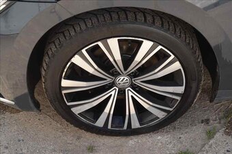 Volkswagen ARTEON 2,0 TDI, 2019, 210 tys. km - 9