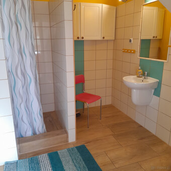 Kolobrzeg 6 Apartamentow + 3 korty squash'a - 9