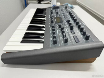 Klawiatura ACCESS Virus TI2 Dark Star w limitowanej edycji - 9