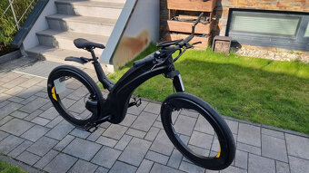 1 rower Reevo – rower elektryczny – rozmiar SM (5'2" – 5' - 9