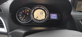 Sprzedam samochód prywatny - 9